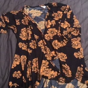 Lularoe Lindsay navy and yellow floral